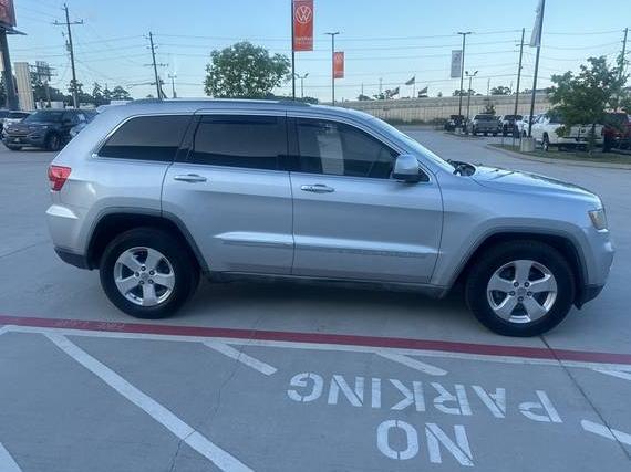 JEEP GRAND CHEROKEE 2012 1C4RJEAGXCC151427 image